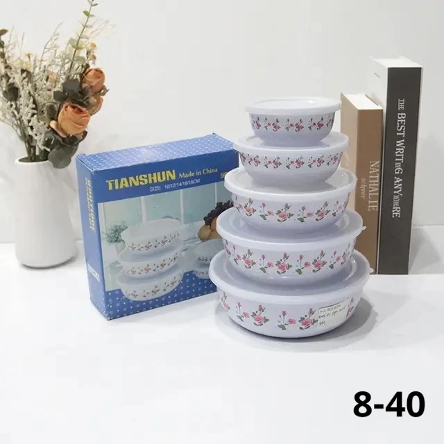 Набор мисок с пластиковыми крышками